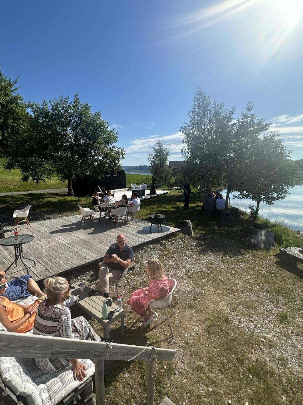 Saga, Et Unikt, Sjarmerende Badehotell Med Fa Rom, Sauna Og Badebrygge - Inderoy Straumen  Exteriér fotografie